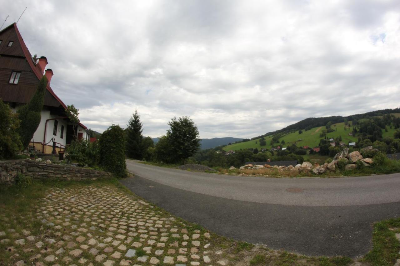 Chalupa U studánky Rokytnice nad Jizerou Exterior foto